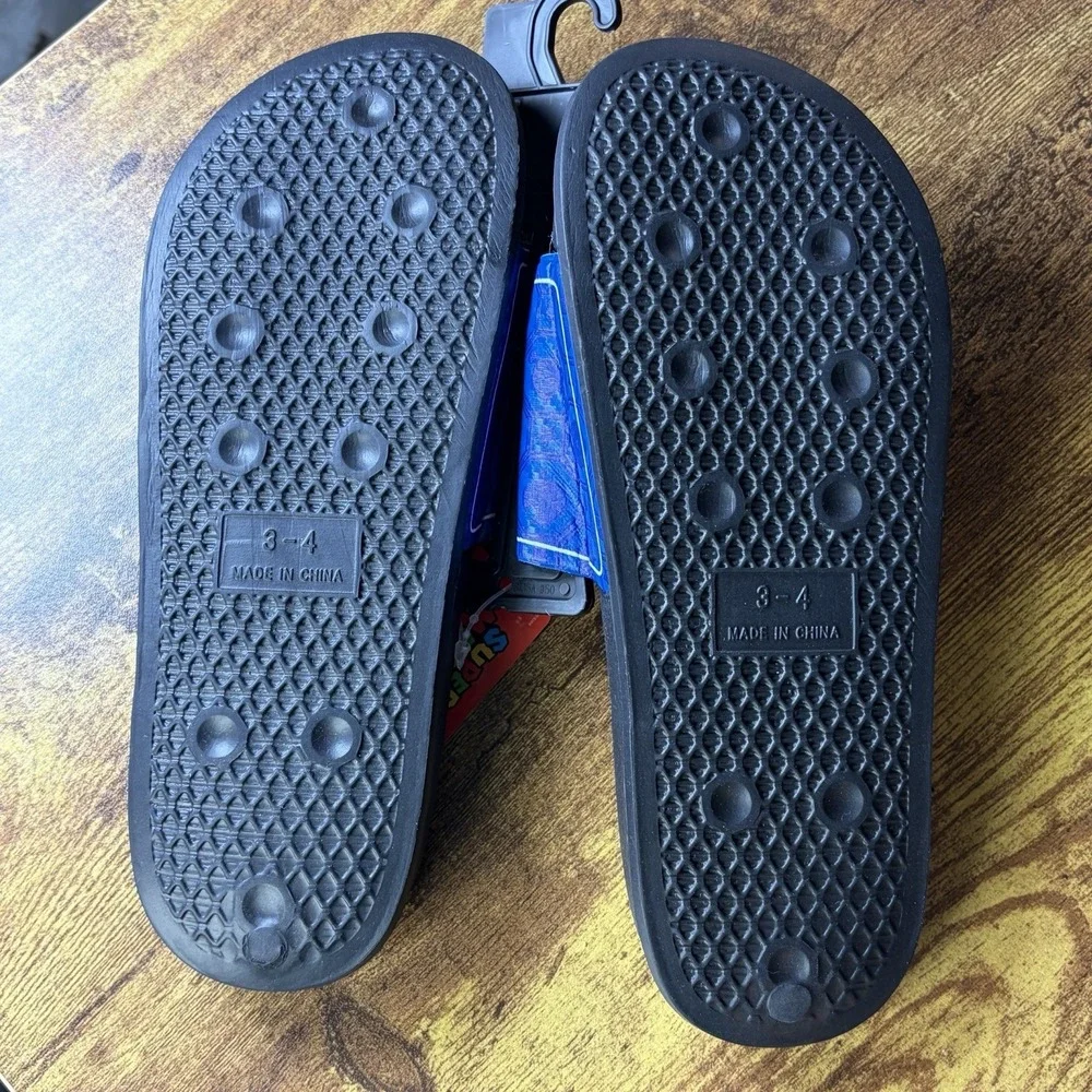 Super Mario Kids Sandals Size 3/4 Nintendo Game Flip‎ Flops Slides NWT